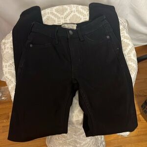 EUC Free People skinny jeans a jet black 25 R